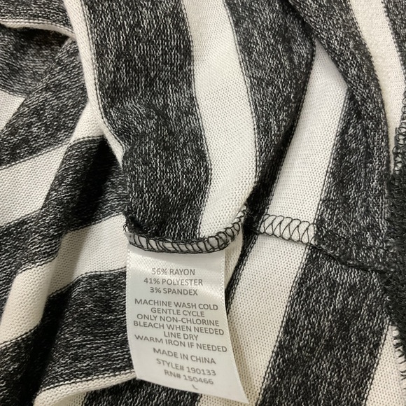 41 Hawthorn Corinna Brushed Dolman Knit Striped Top in Grey & White - Size Large - Picture 8 of 8